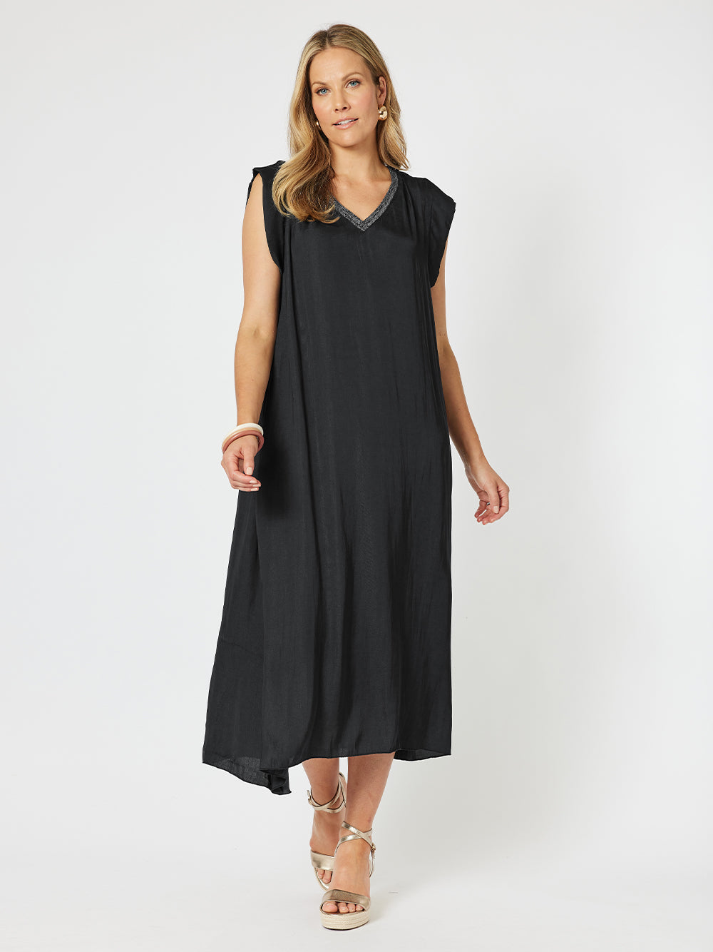 Traveller Luxe V Neck Dress - Black