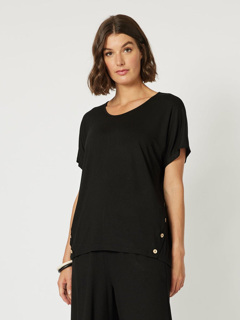 Angle Button Top - Black - RC & Co