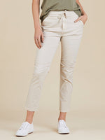 Lightweight Jogger Jean - Natural