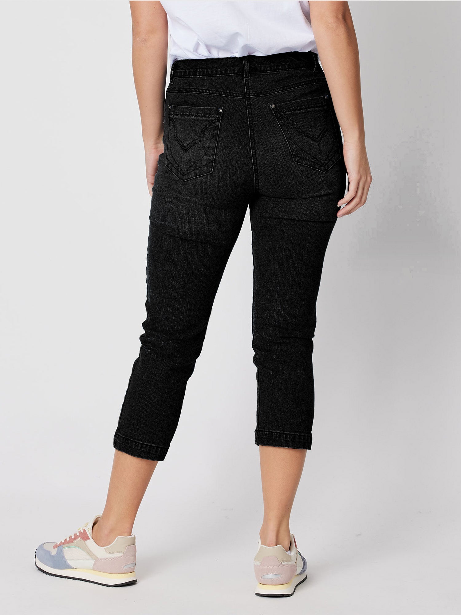 Miracle High Rise Cropped Jean - Black - RC & Co