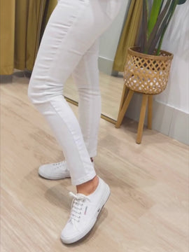 New Yorker Stretch Jean - White