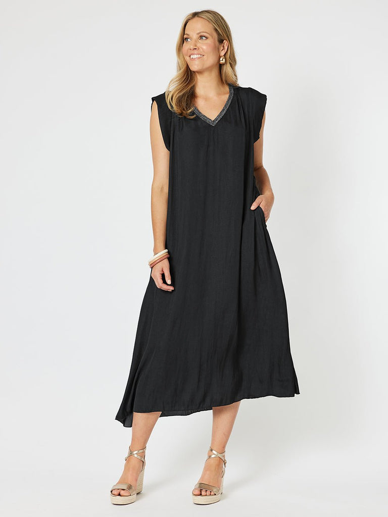 Traveller Luxe V Neck Dress - Black - RC & Co